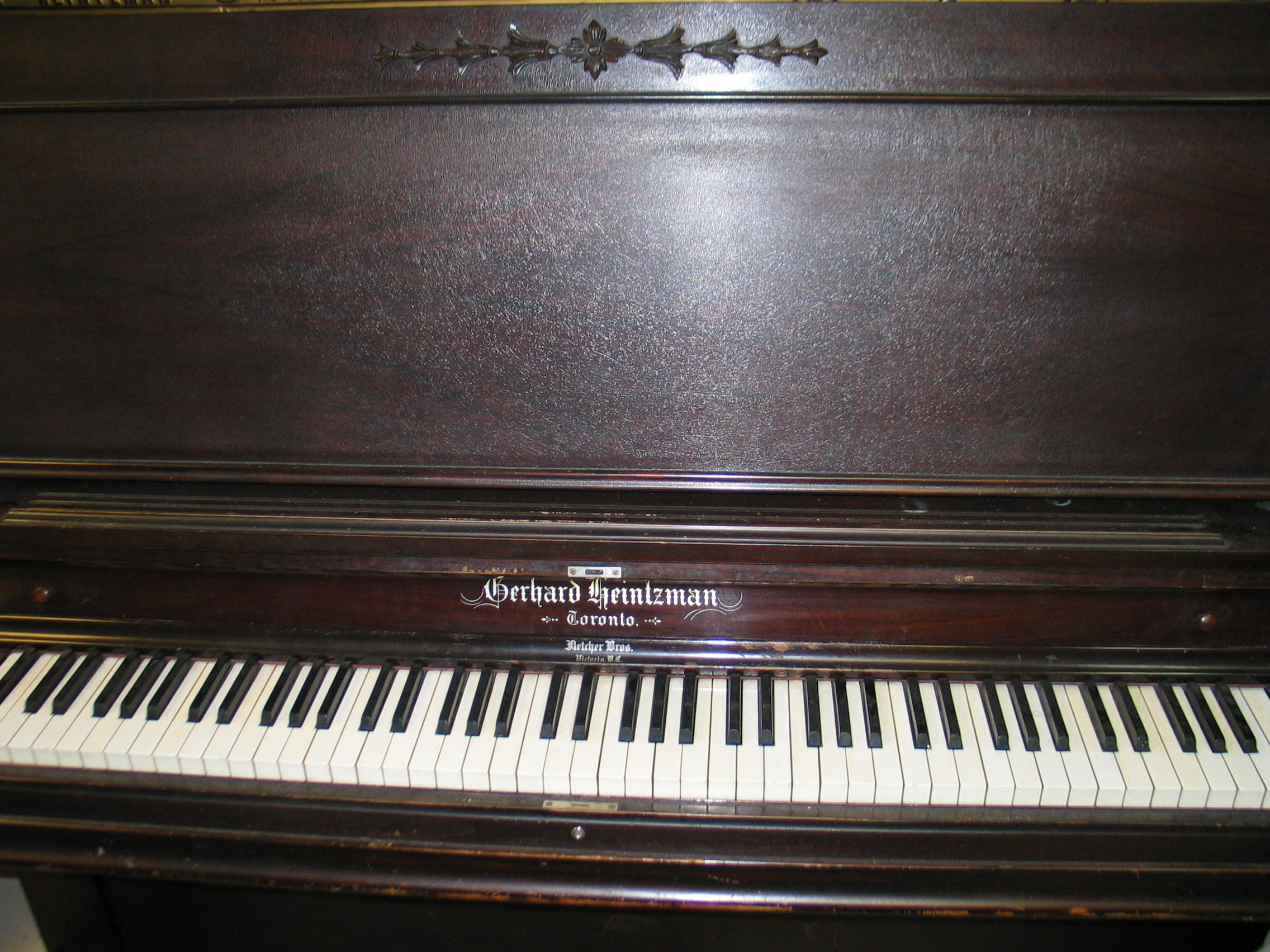 Gerhard Heintzman Piano
